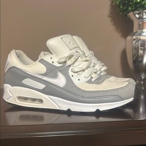 Nike Air Max 90 Grey and White Sneakers